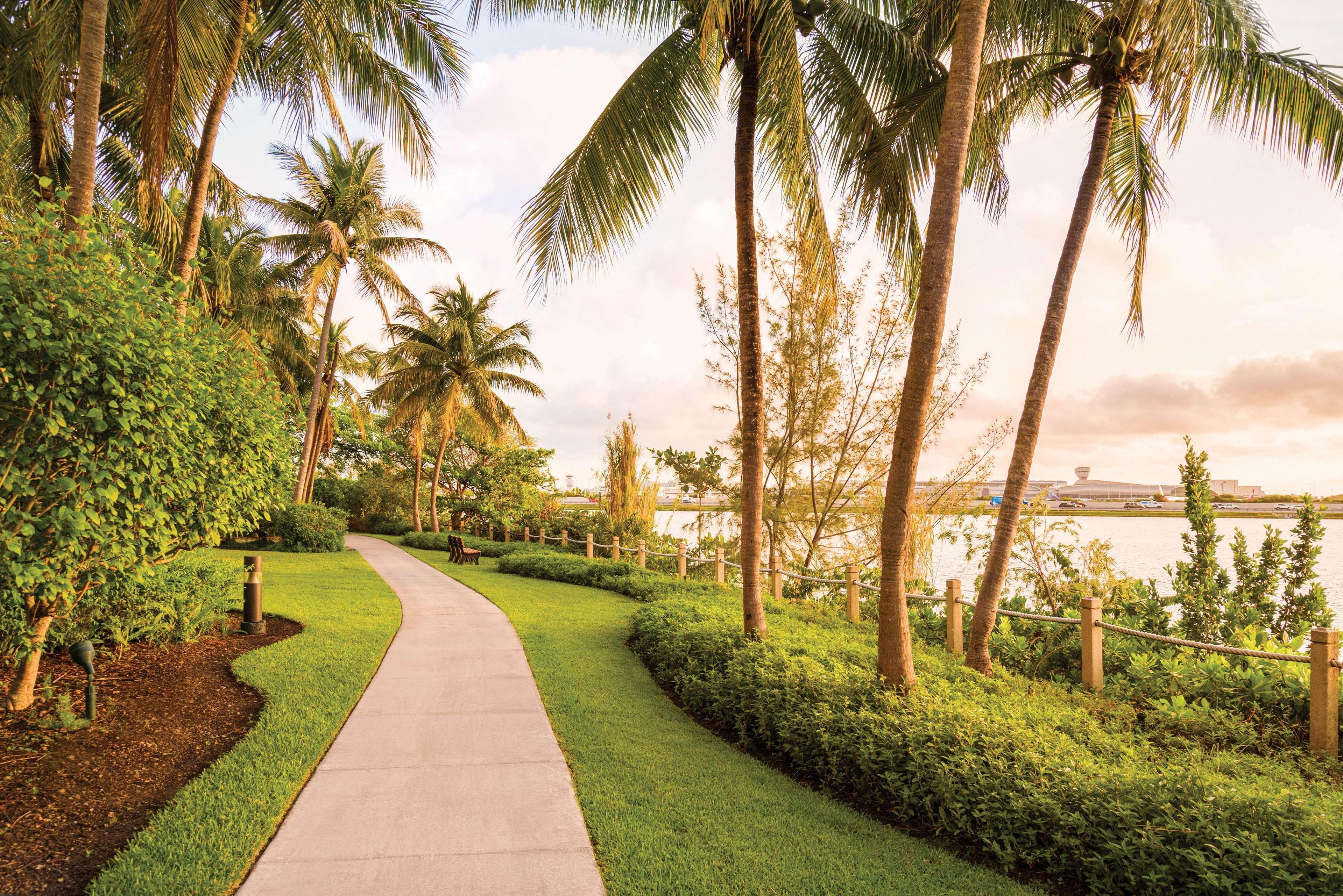 Hilton Miami Airport Blue Lagoon Miami Springs Εξωτερικό φωτογραφία