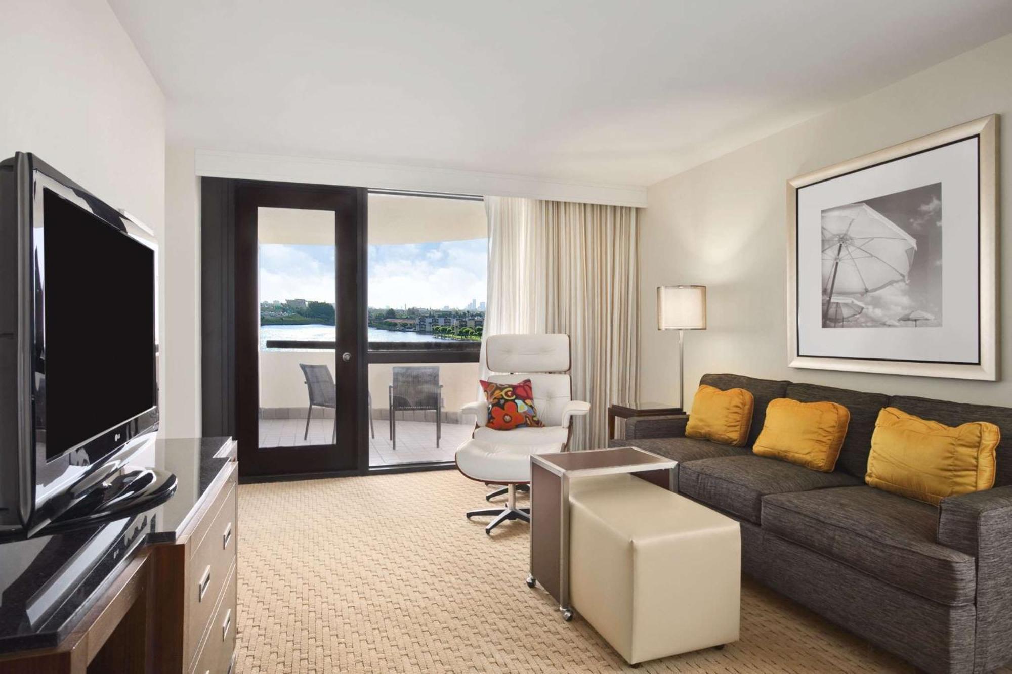 Hilton Miami Airport Blue Lagoon Miami Springs Εξωτερικό φωτογραφία