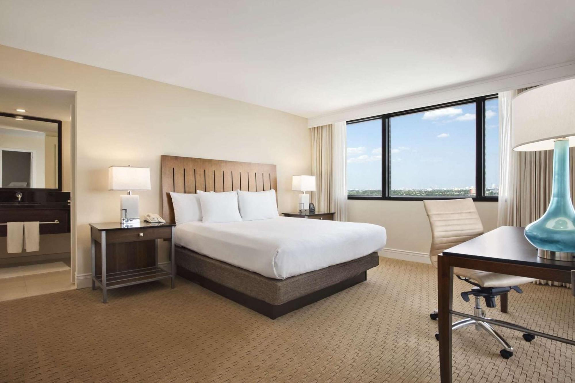Hilton Miami Airport Blue Lagoon Miami Springs Εξωτερικό φωτογραφία